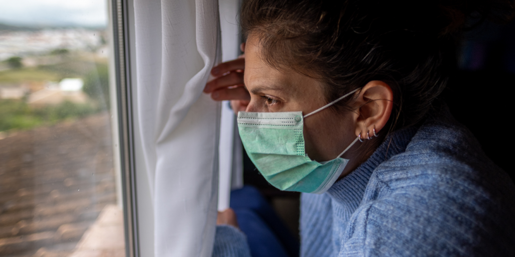 Woman wearing mask. Image by shutterstock