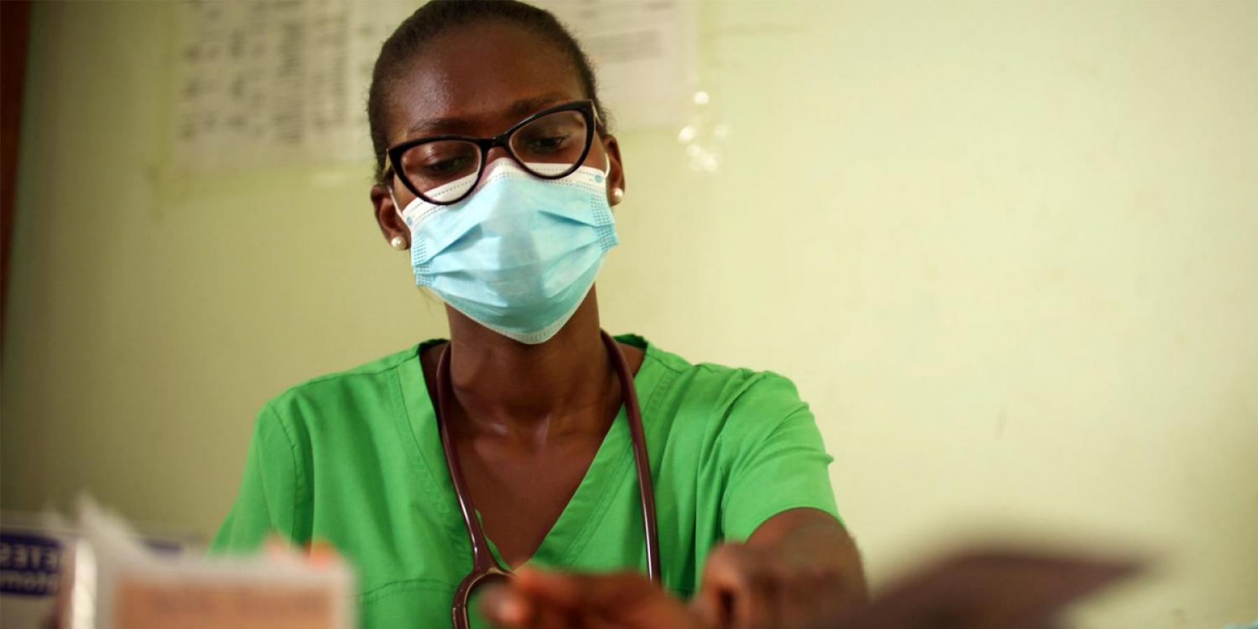 A healthworker in Ghana